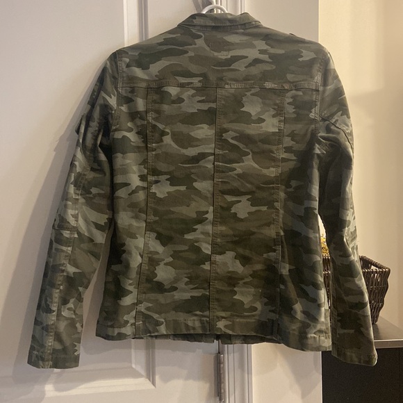 Harper and liv small camouflage jacket. Like new!! Jean material. - Picture 2 of 6